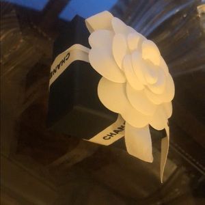 Meet your Posher, Mina